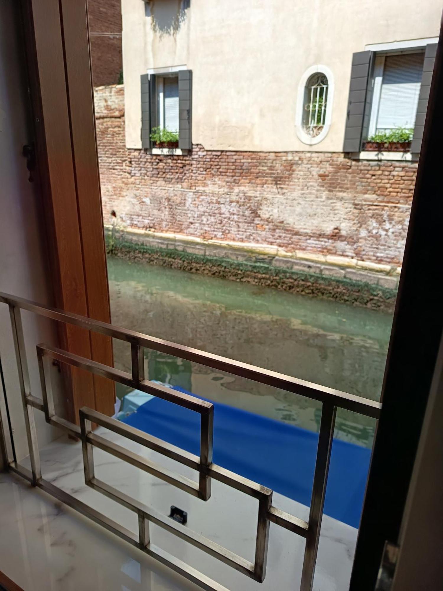 Ca Lucia Canal View Venezia Esterno foto